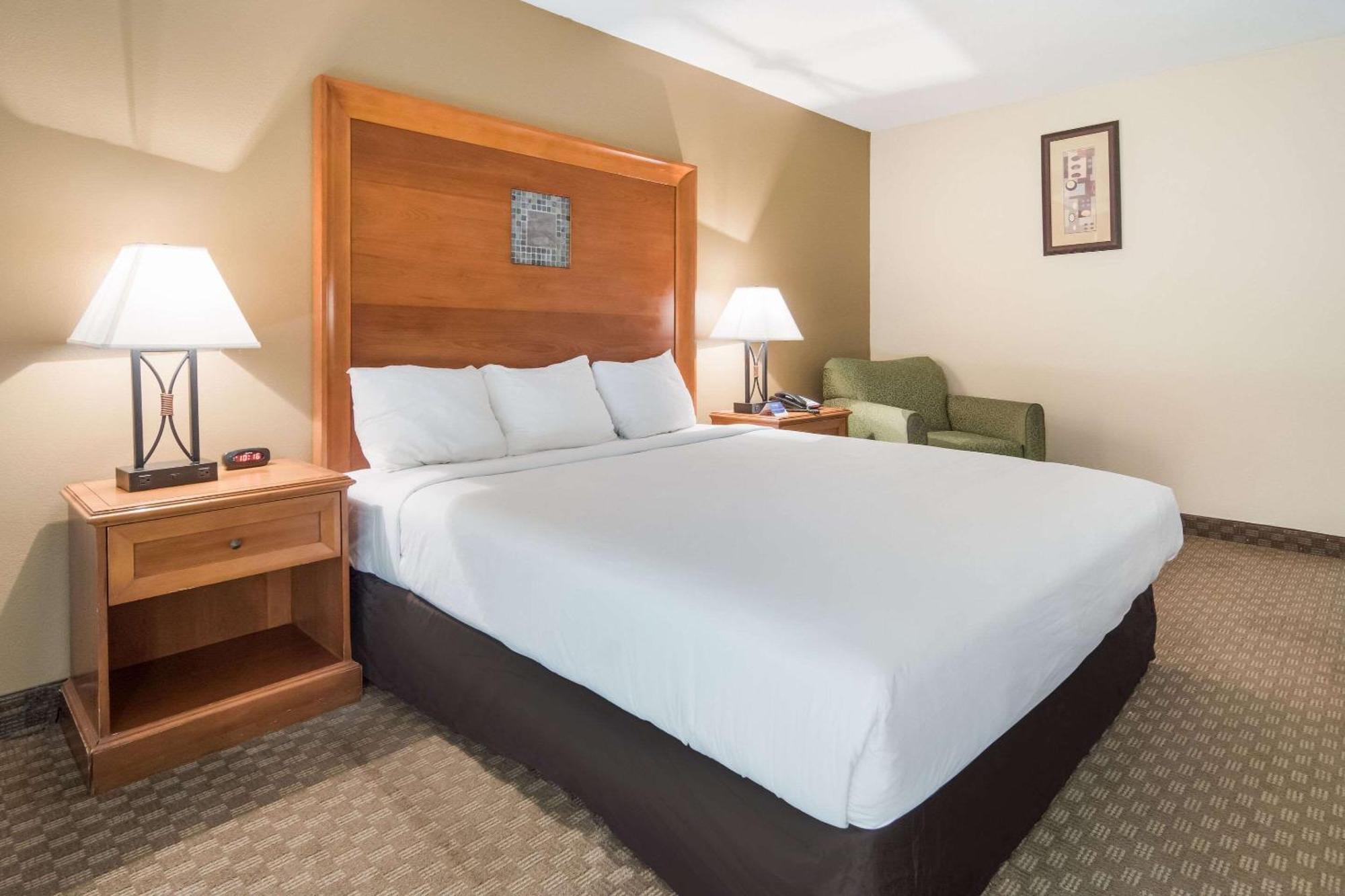 דנקנוויל Rodeway Inn מראה חיצוני תמונה